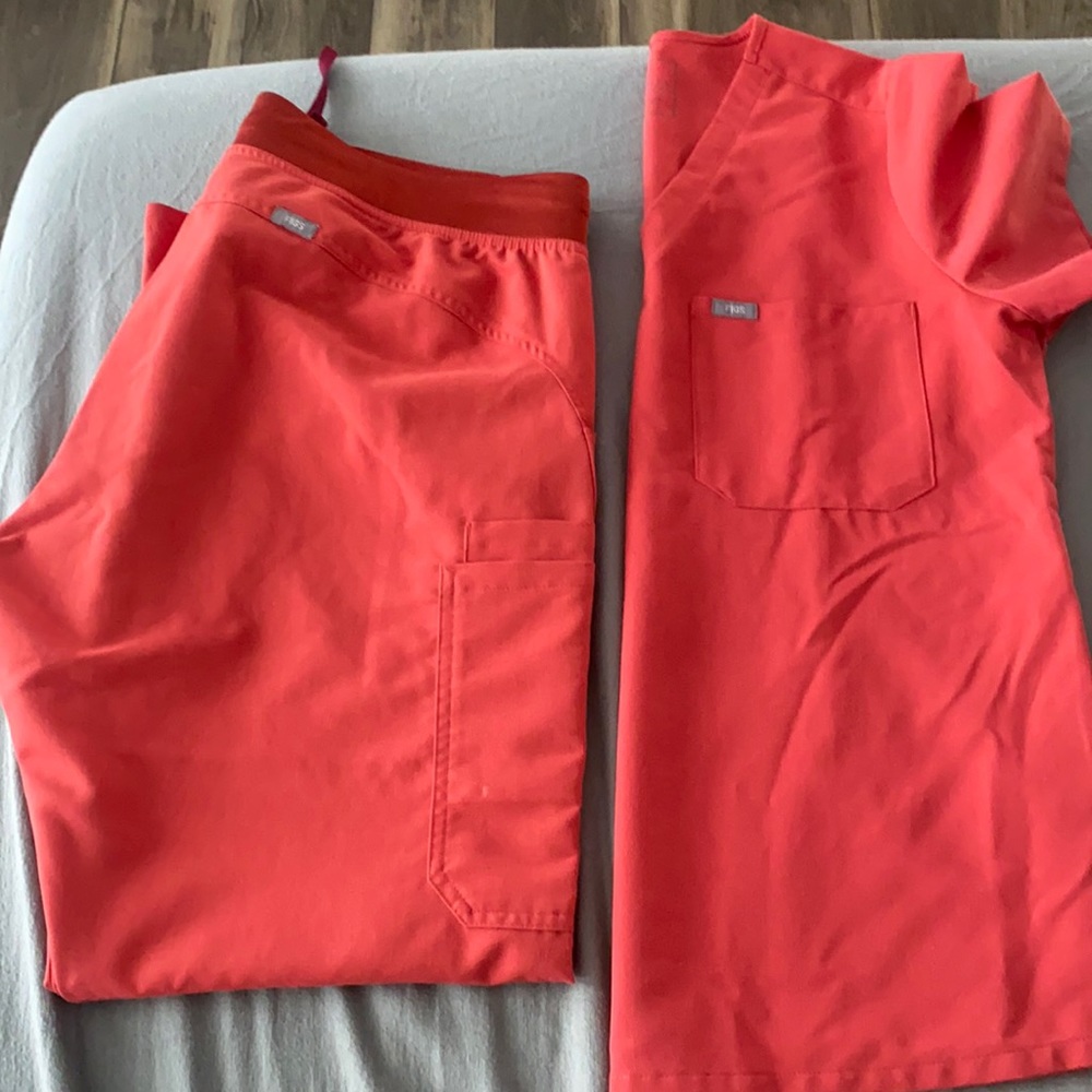 Figs Scrubs set